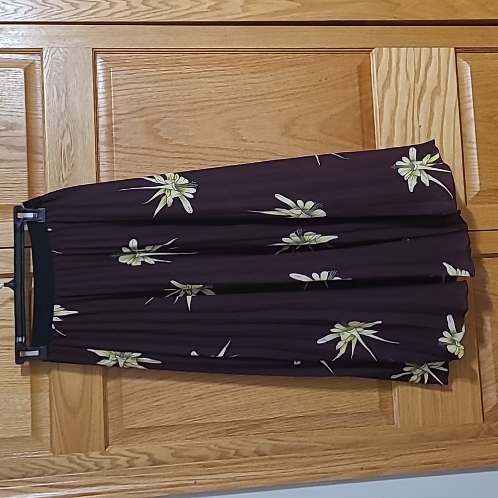 ☀️H&M eggplant chiffon long skirt ✨️ perfect for spring!